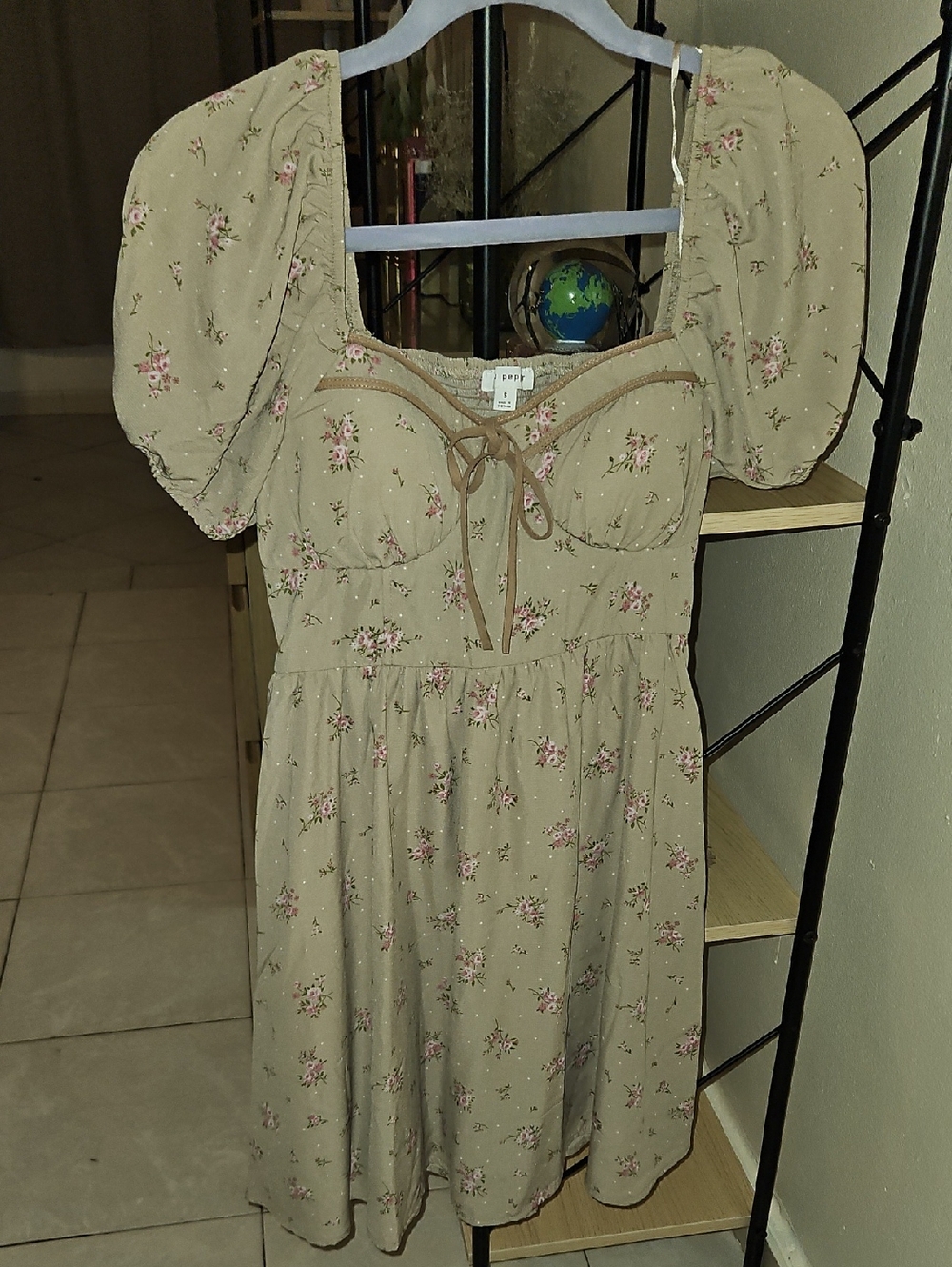 Floral Puff-Sleeve A-Line Dress in Beige